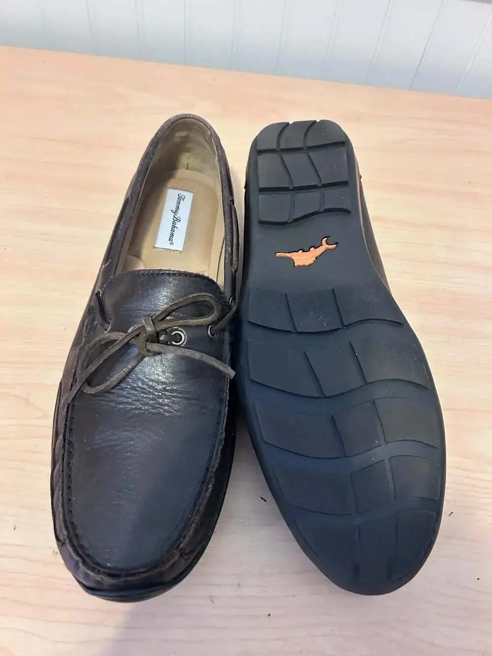 Tommy Bahama Brown Leather Boat Shoes Loafers